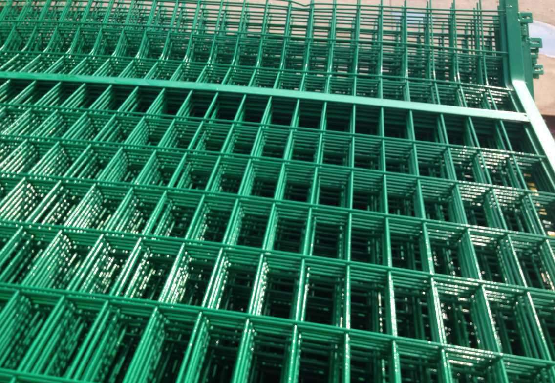 鐵路兩側鐵絲網多少錢一平方